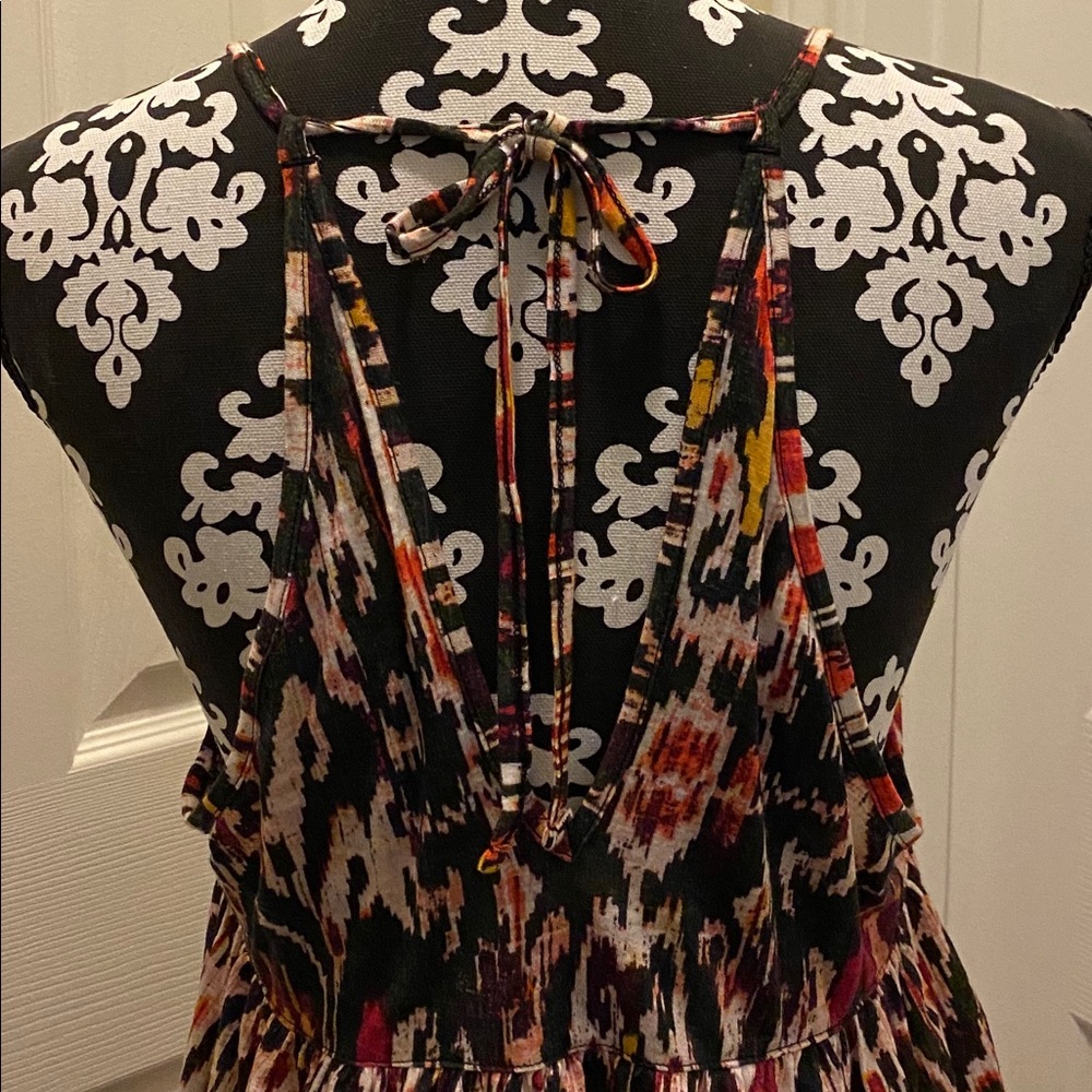 NWOT. Anna, Spaghetti Strap Sun Top Size M